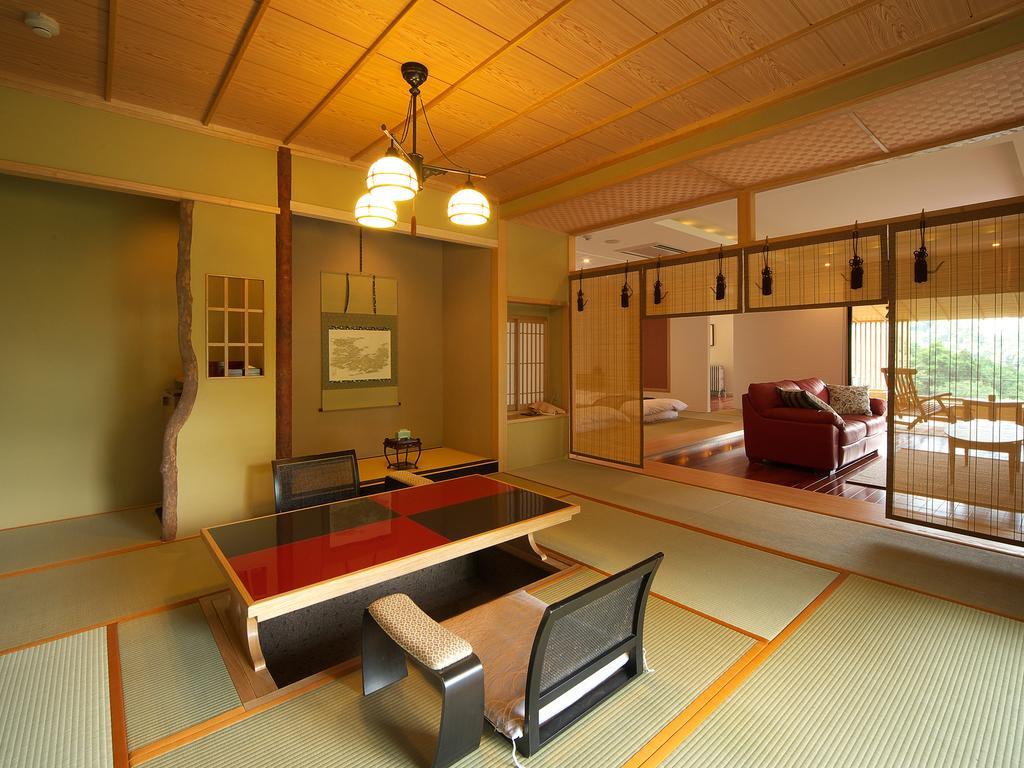 Musashino Bekkan Hakone Phòng bức ảnh
